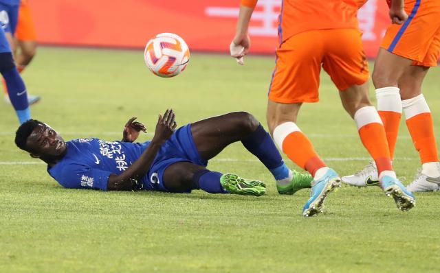 开云平台-中超冬窗总结：仅7人让新东家掏钱 13年来首次盈利